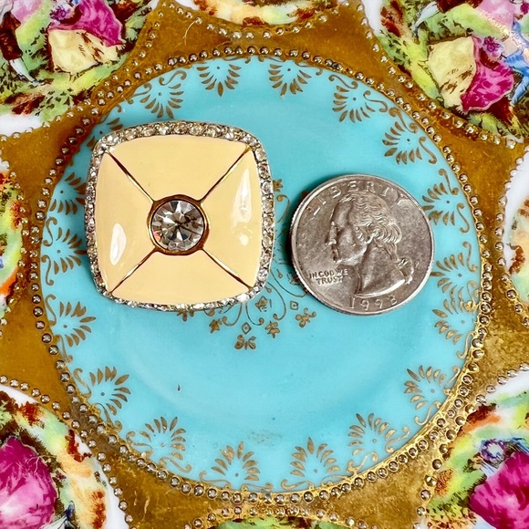 Valentino Garavani Vintage Crystal & Enamel Clip-On Earrings - Picture 5 of 10